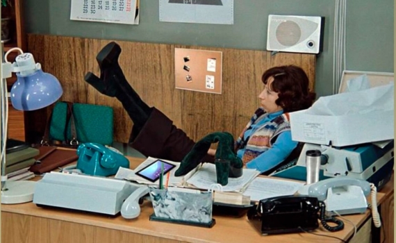 Эти сапоги больше не в моде: зимой 2026 на пике – луноходы, казаки и ботильоны с анималистическим принтом