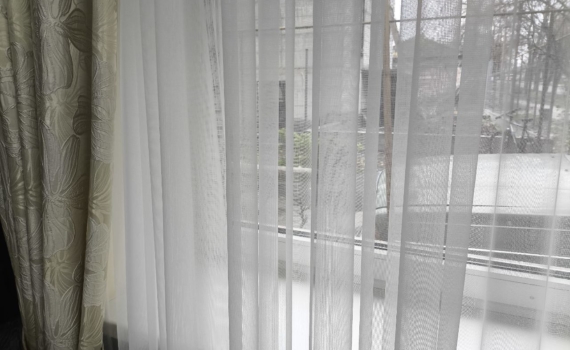 Минута — и шторы чистые: вот как без пылесоса можно освежить портьеры и абажуры Минута — и шторы чистые: вот как без пылесоса можно освежить портьеры и абажуры