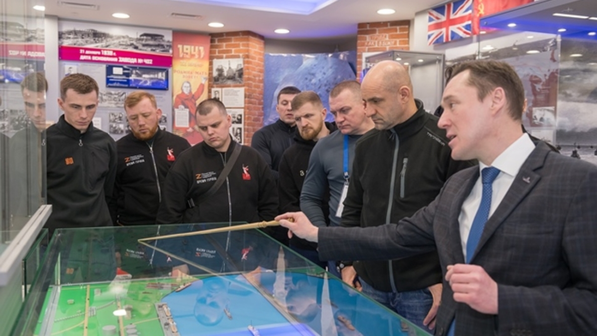 Участники президентской кадровой программы “Время героев” посетили Севмаш Э.Мансимова / пресс-служба АО