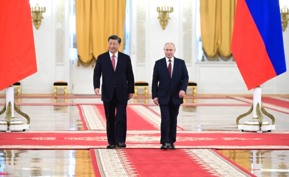 Путин и Си намерены продлять взаимный безвизовый режим и углублять экономическое сотрудничество Путин и Си намерены продлять взаимный безвизовый режим и углублять экономическое сотрудничество